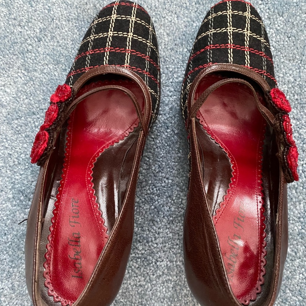 Isabella Fiore embellished shoes